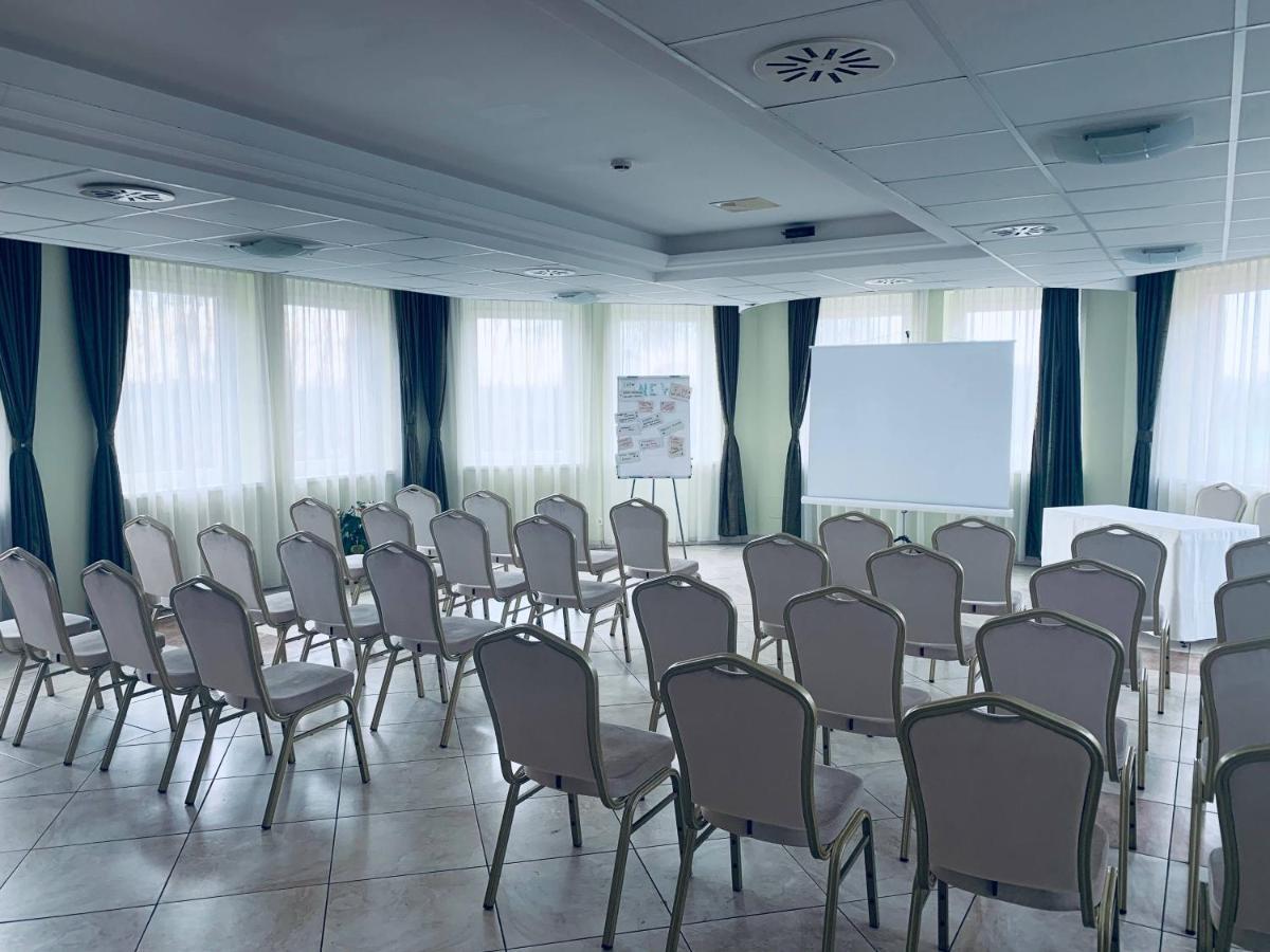 Granada Conference, Wellness And Sport Hotel Kecskemét Kültér fotó