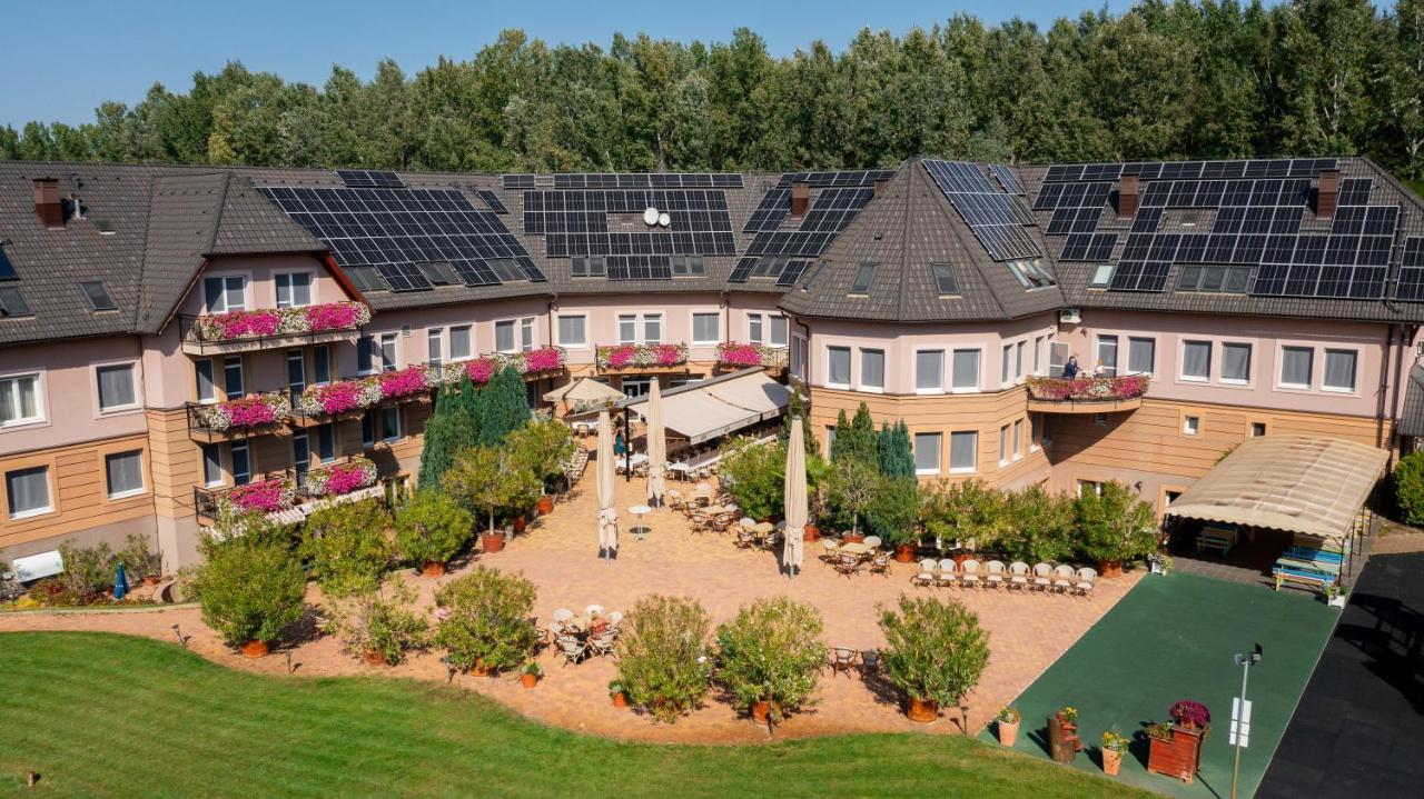 Granada Conference, Wellness And Sport Hotel Kecskemét Kültér fotó